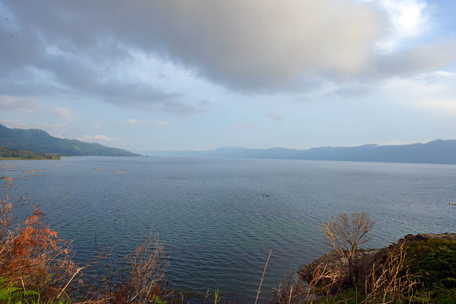 Tips Fotografi di Danau Toba: Keindahan alam dan Legenda 